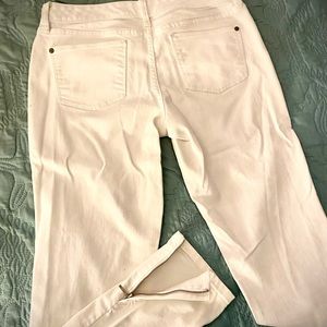 White Denim Jeans - w/ aesthetic zippers on pant leg